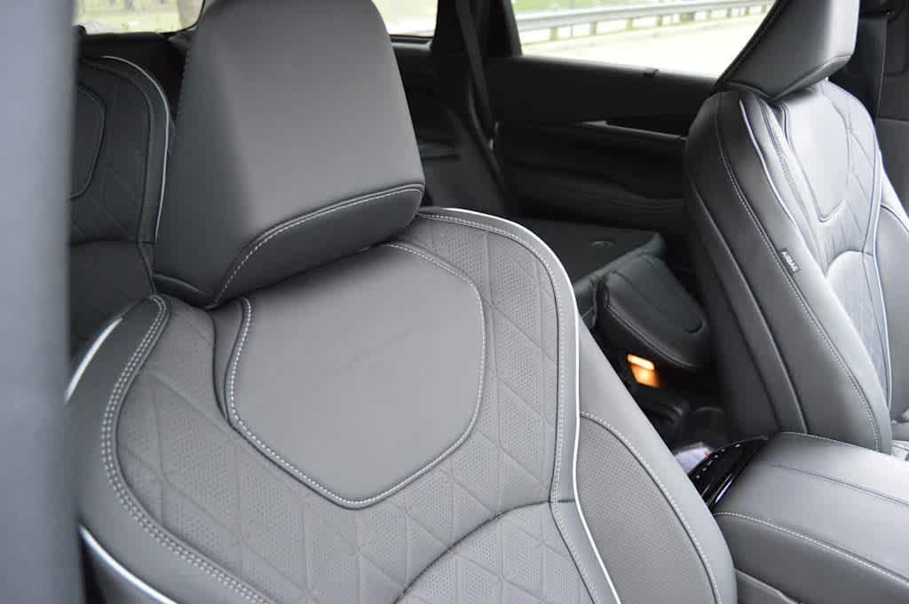 used 2025 INFINITI QX60 car, priced at $51,999