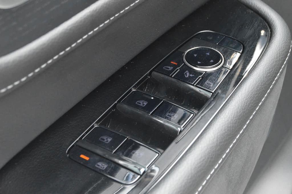 new 2025 INFINITI QX80 car, priced at $102,640
