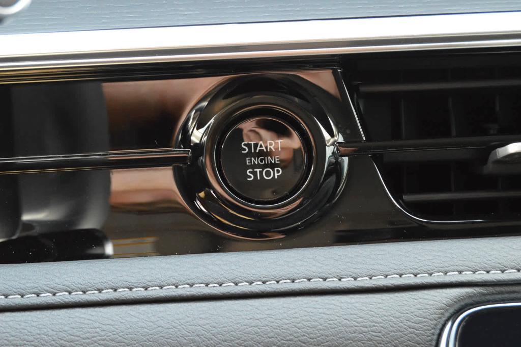 new 2025 INFINITI QX80 car, priced at $102,640