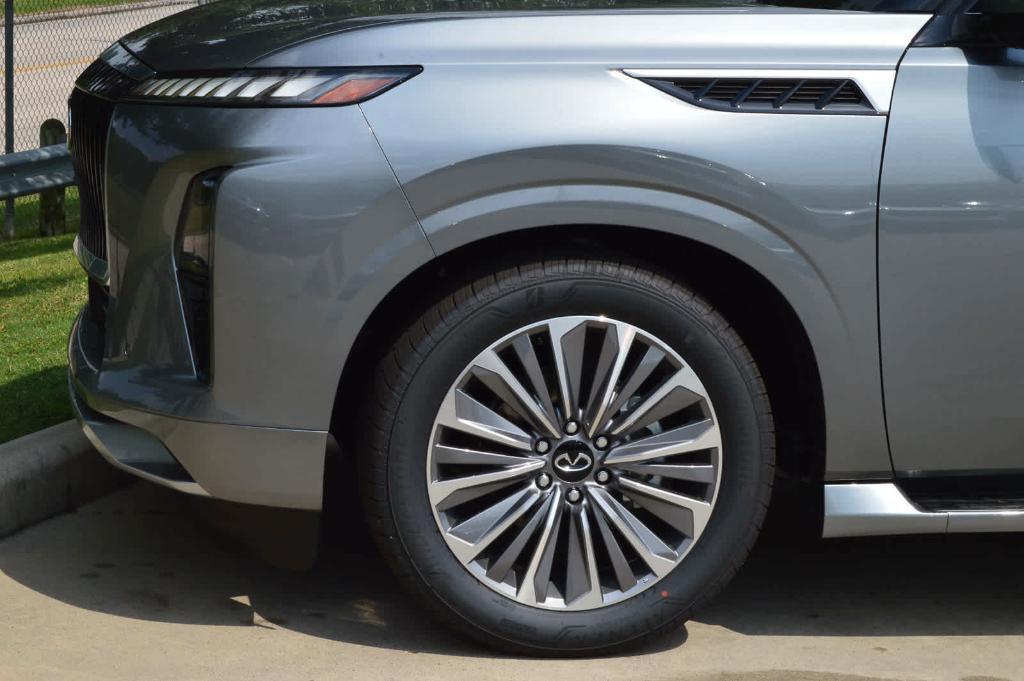 new 2025 INFINITI QX80 car, priced at $102,640