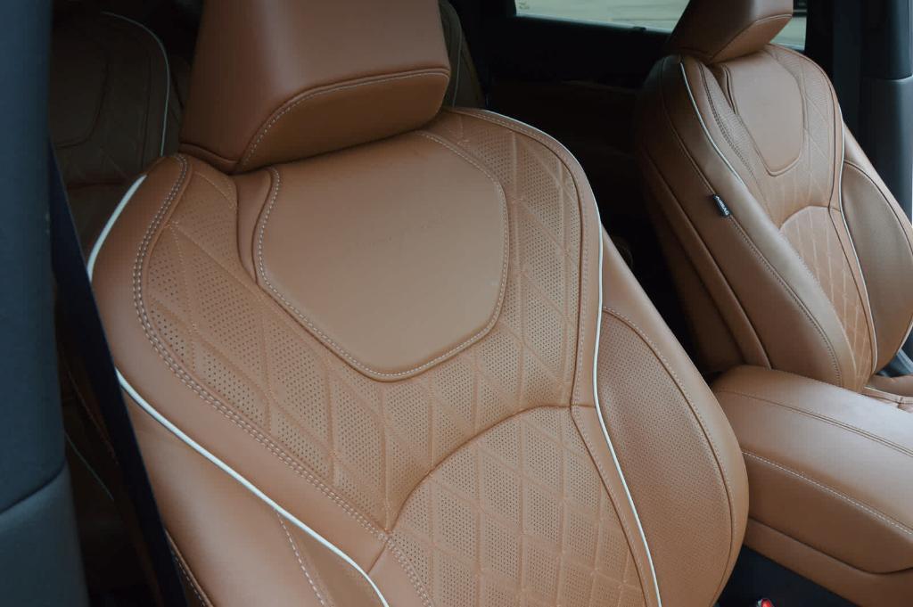 used 2025 INFINITI QX60 car, priced at $57,999