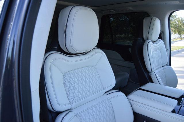 used 2024 Lincoln Navigator car, priced at $89,999