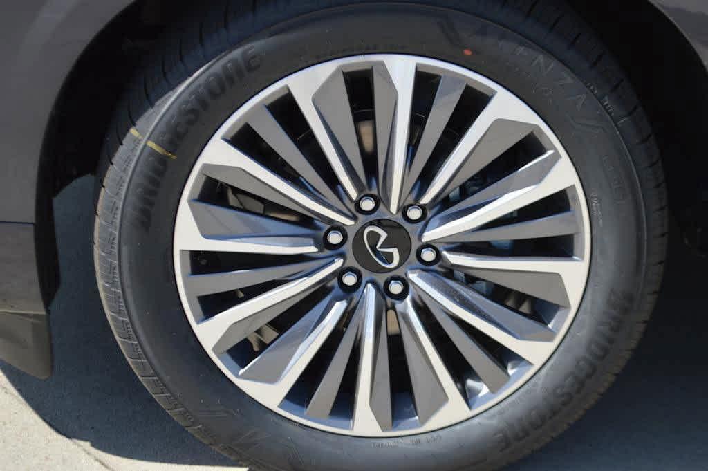 new 2025 INFINITI QX80 car, priced at $92,795