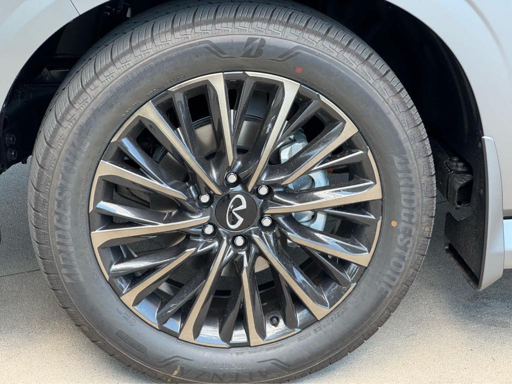 new 2026 INFINITI QX80 car, priced at $128,710