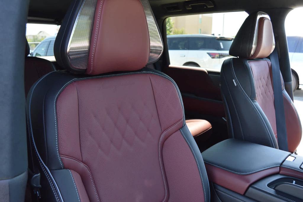 new 2026 INFINITI QX80 car, priced at $128,710