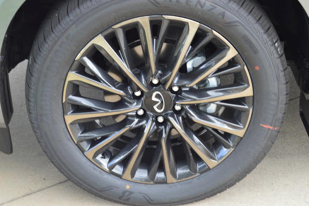 new 2026 INFINITI QX80 car, priced at $117,715