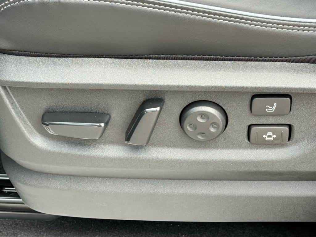 new 2026 INFINITI QX80 car, priced at $118,775