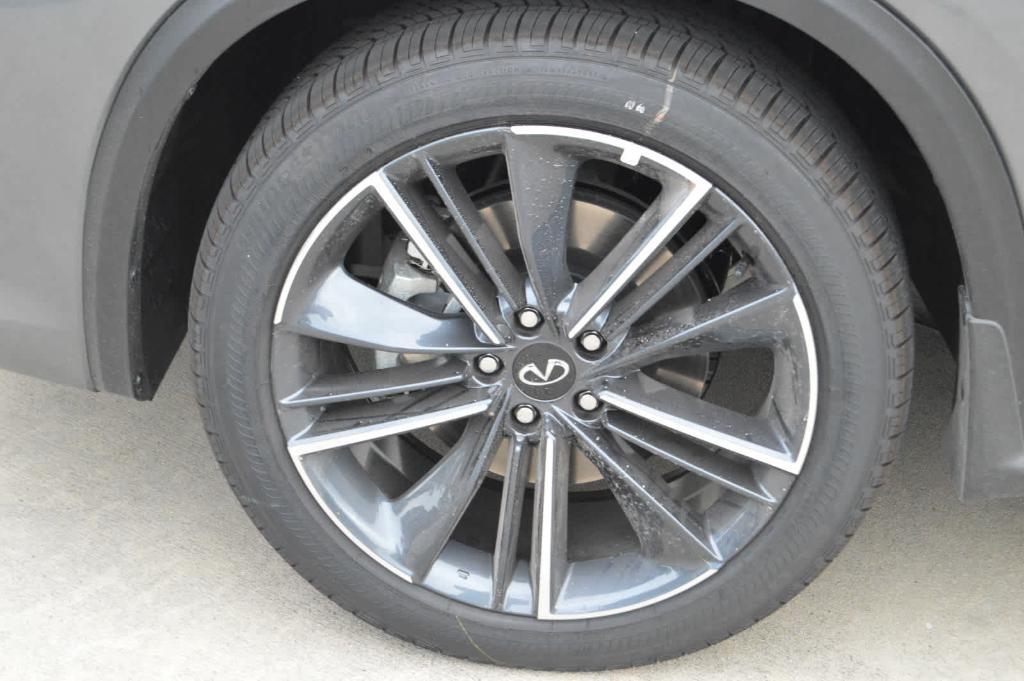 new 2025 INFINITI QX50 car, priced at $53,670