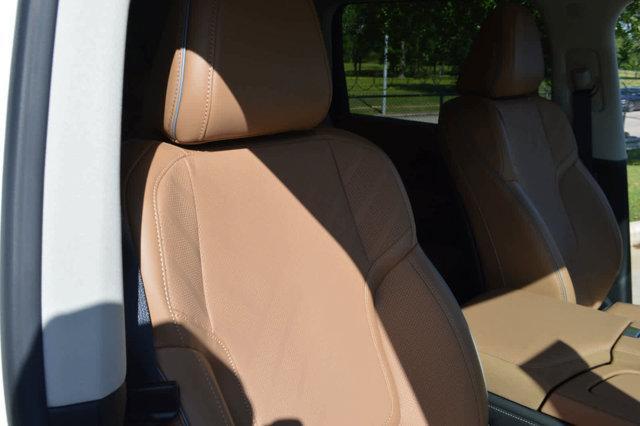 new 2025 INFINITI QX80 car, priced at $93,000