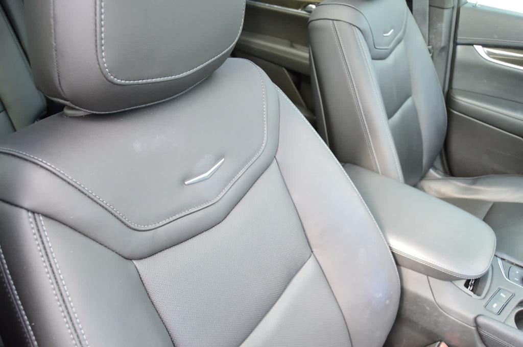 used 2023 Cadillac XT6 car, priced at $36,699