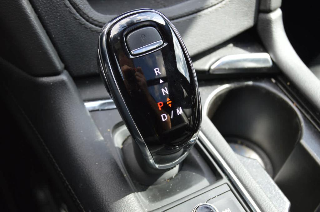 used 2023 Cadillac XT6 car, priced at $36,699
