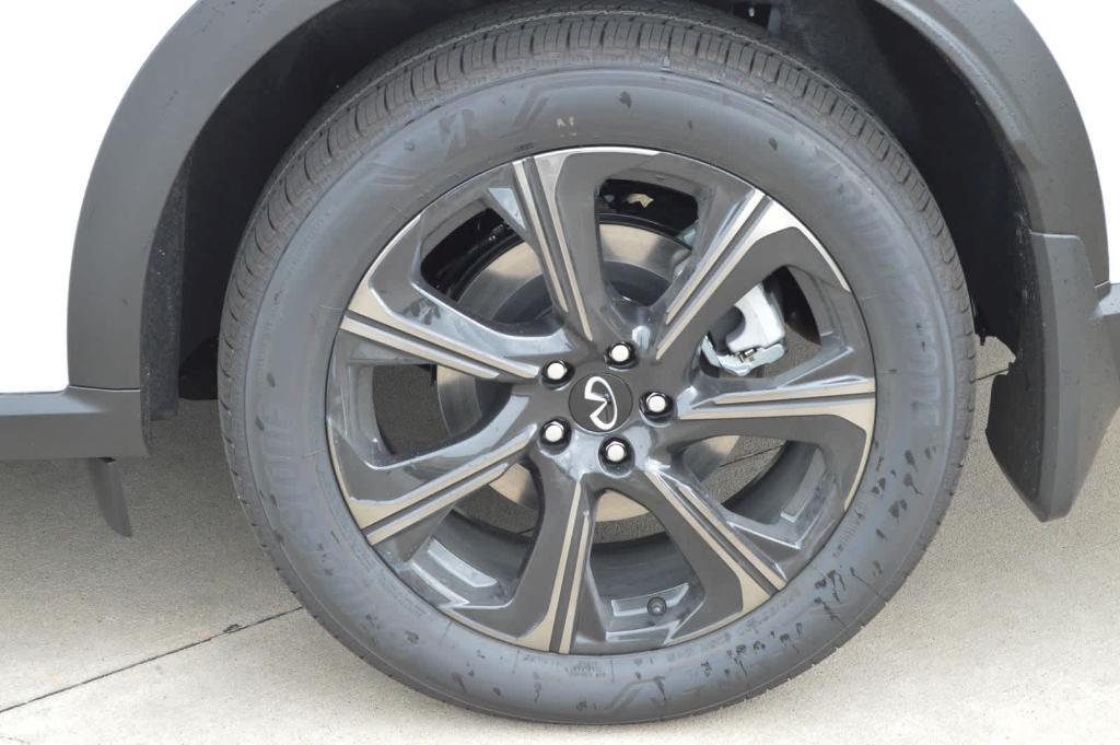 new 2026 INFINITI QX60 car, priced at $70,595