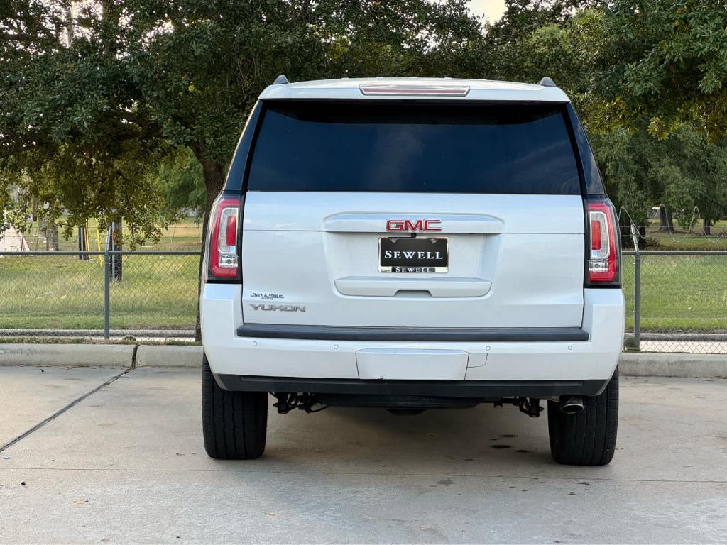 used 2016 GMC Yukon car, priced at $26,999