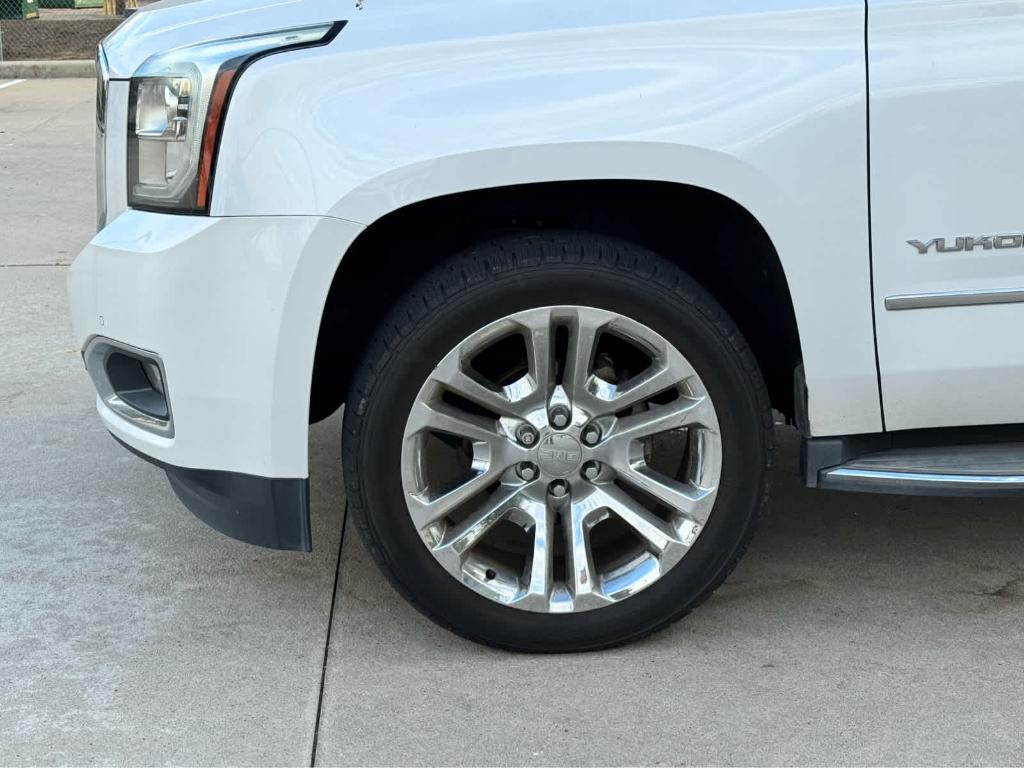 used 2016 GMC Yukon car, priced at $26,999