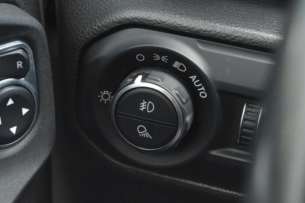 used 2022 Jeep Gladiator car, priced at $29,997