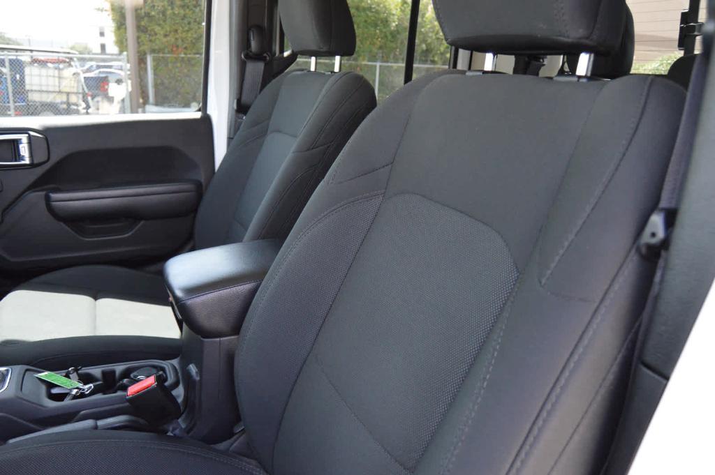 used 2022 Jeep Gladiator car, priced at $29,997