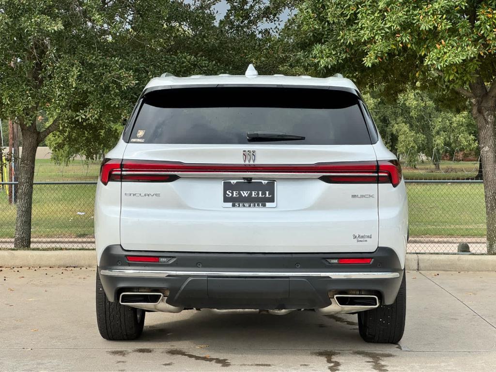 used 2025 Buick Enclave car, priced at $38,999
