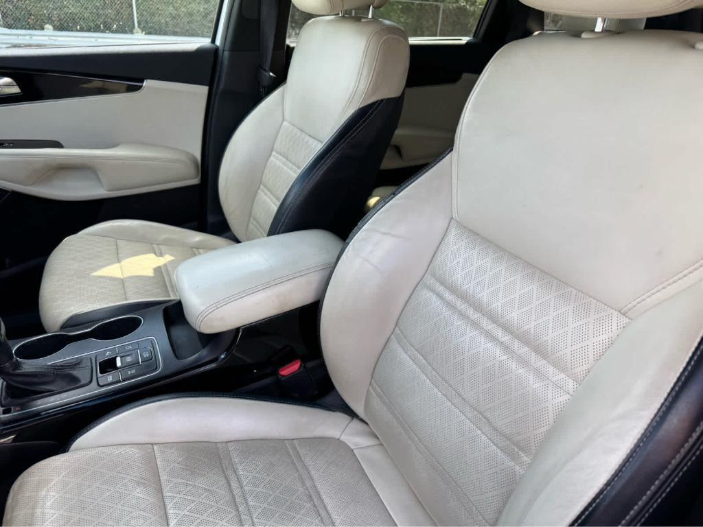used 2016 Kia Sorento car, priced at $13,991