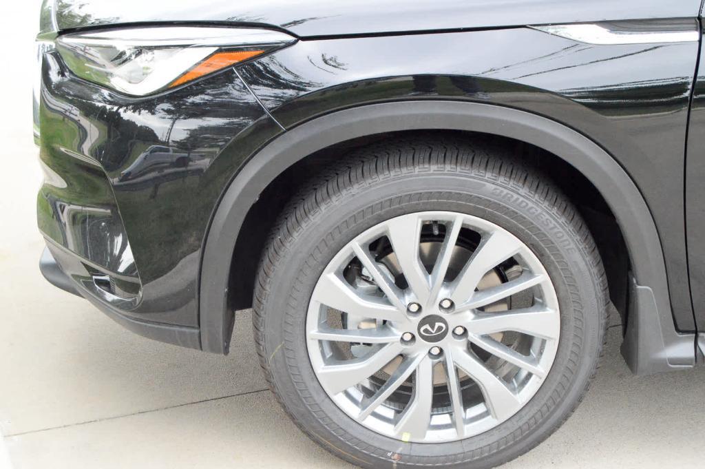 new 2025 INFINITI QX50 car, priced at $48,370