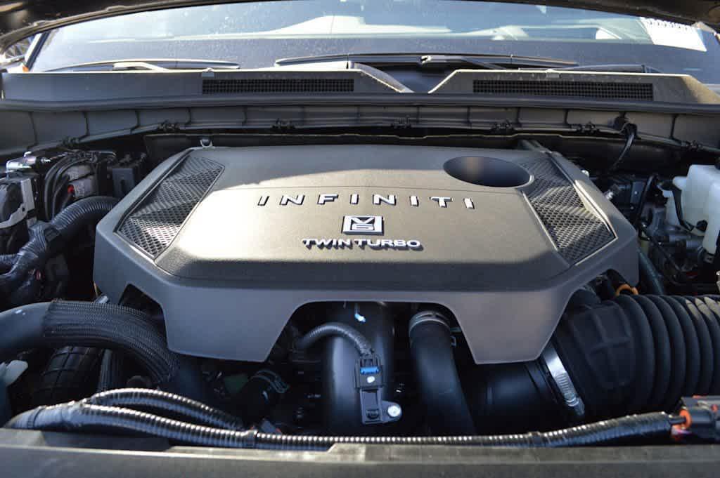 new 2025 INFINITI QX80 car, priced at $123,585