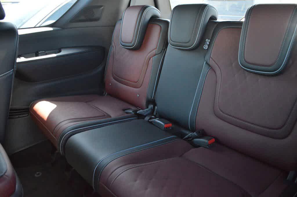 new 2025 INFINITI QX80 car, priced at $123,585
