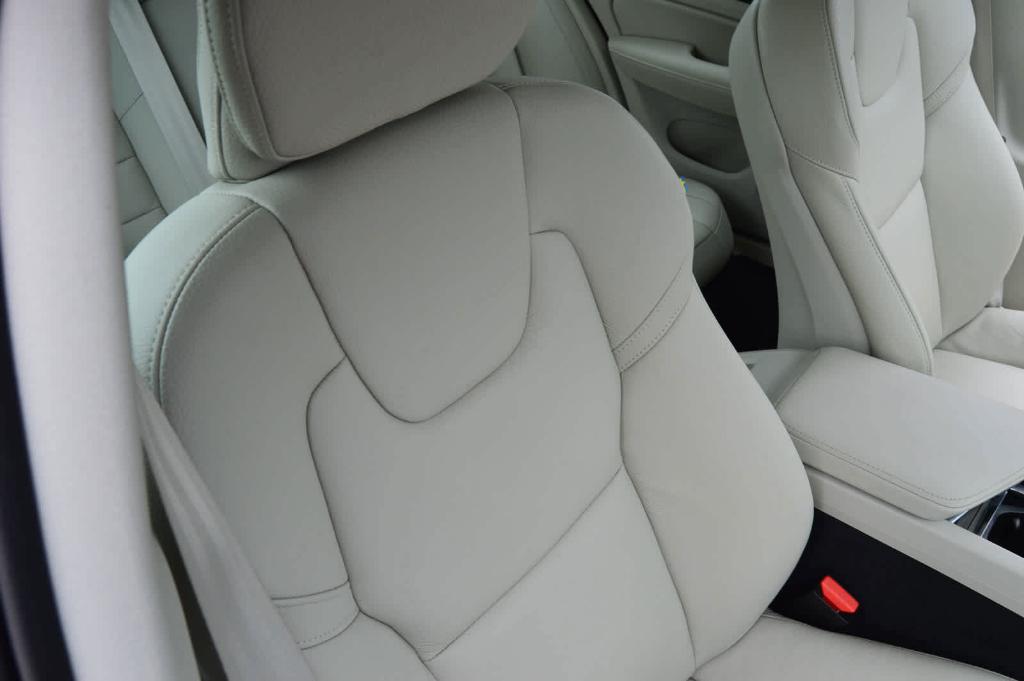 used 2023 Volvo S60 car, priced at $28,994
