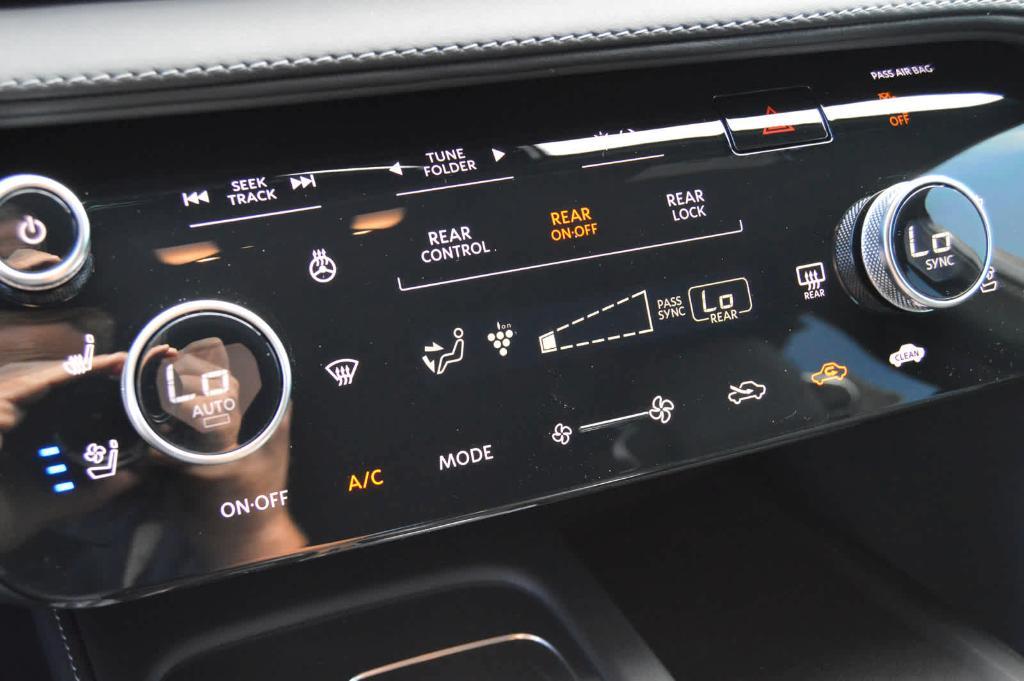 new 2026 INFINITI QX60 car, priced at $70,295