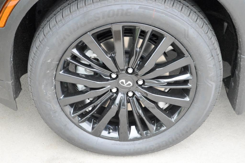 new 2025 INFINITI QX60 car, priced at $78,680