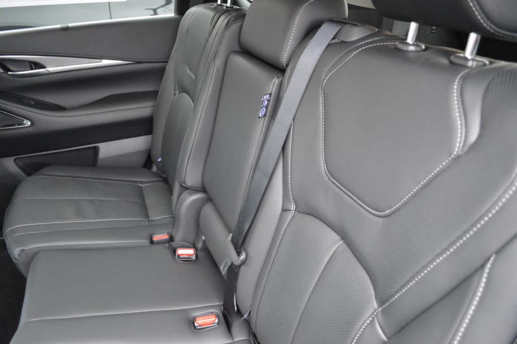 used 2025 INFINITI QX60 car, priced at $46,999