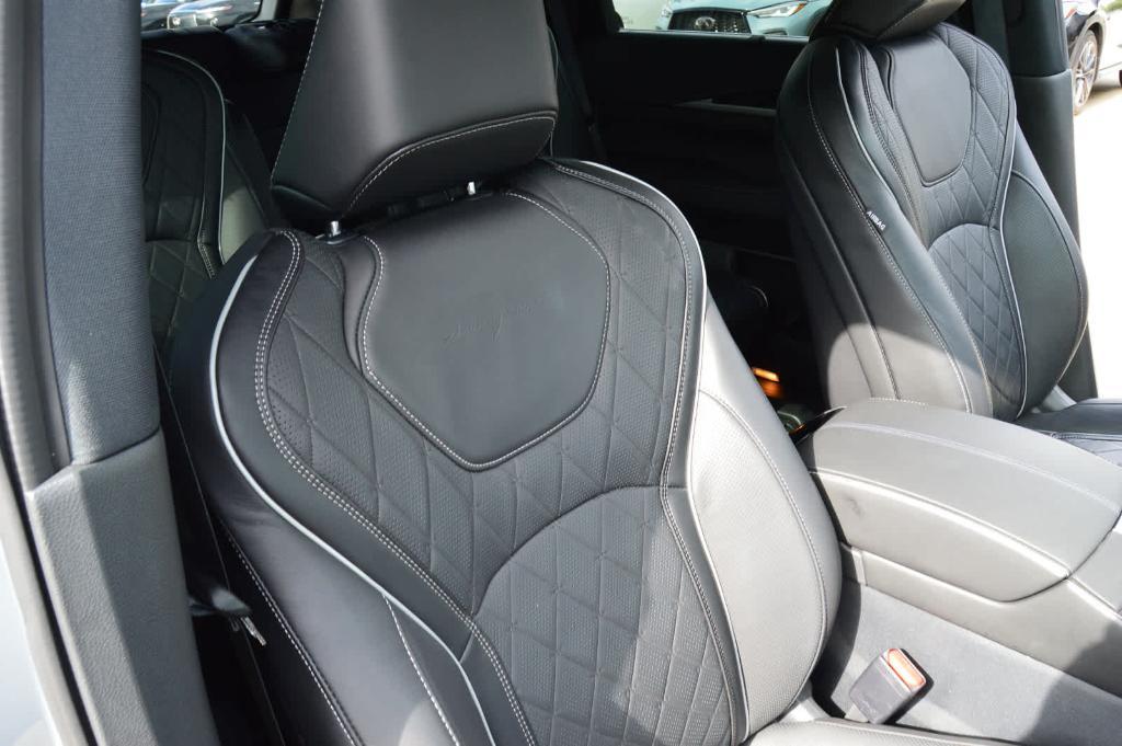 used 2025 INFINITI QX60 car, priced at $54,999