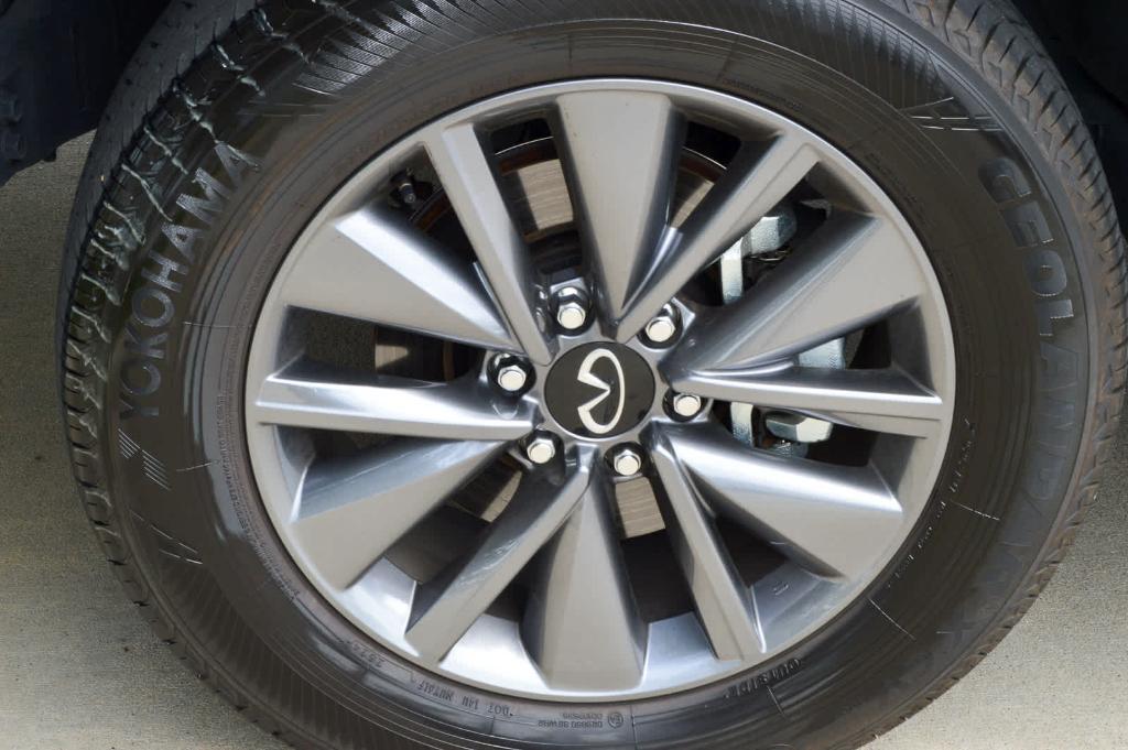 used 2025 INFINITI QX80 car, priced at $71,999