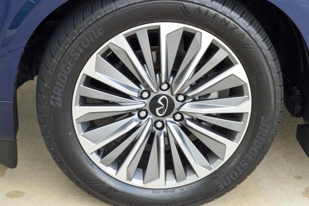 used 2025 INFINITI QX80 car, priced at $77,499