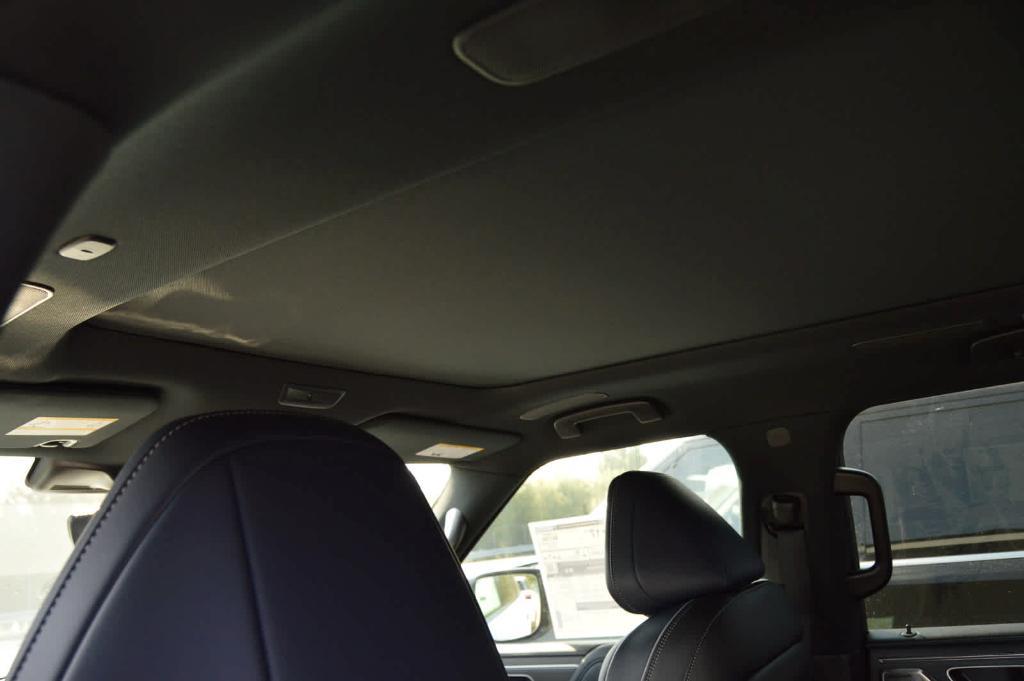 new 2026 INFINITI QX80 car, priced at $106,525