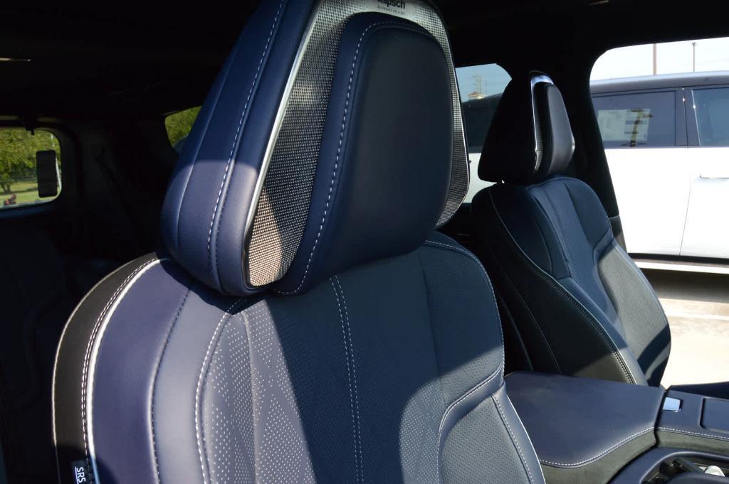 new 2026 INFINITI QX80 car, priced at $106,525