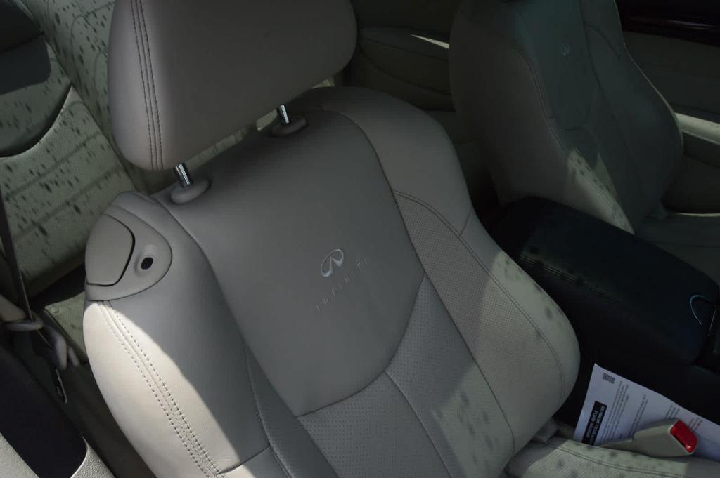 used 2014 INFINITI Q60 car, priced at $18,999