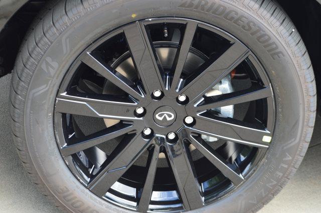 new 2025 INFINITI QX80 car, priced at $102,640
