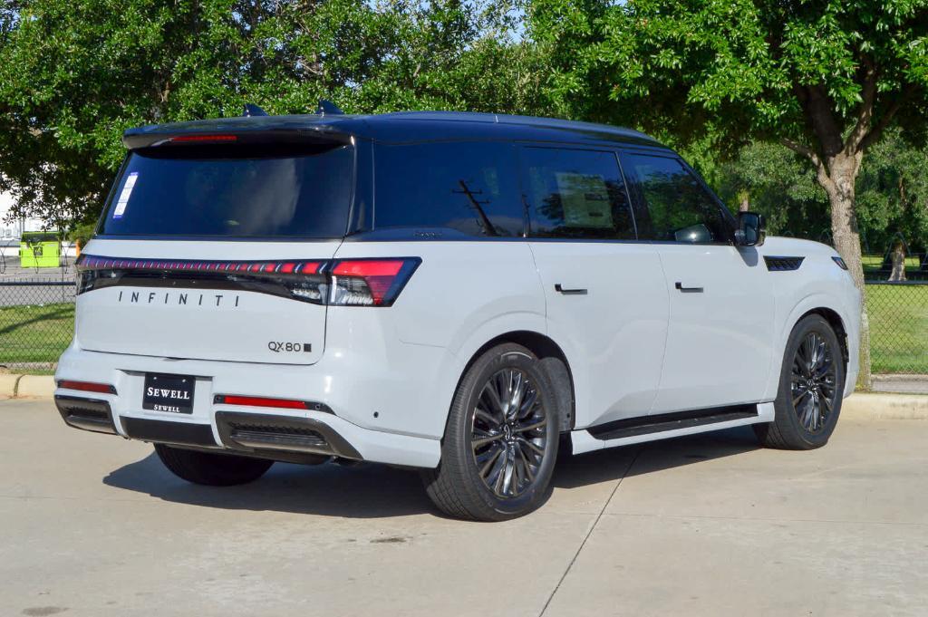 new 2025 INFINITI QX80 car, priced at $123,585