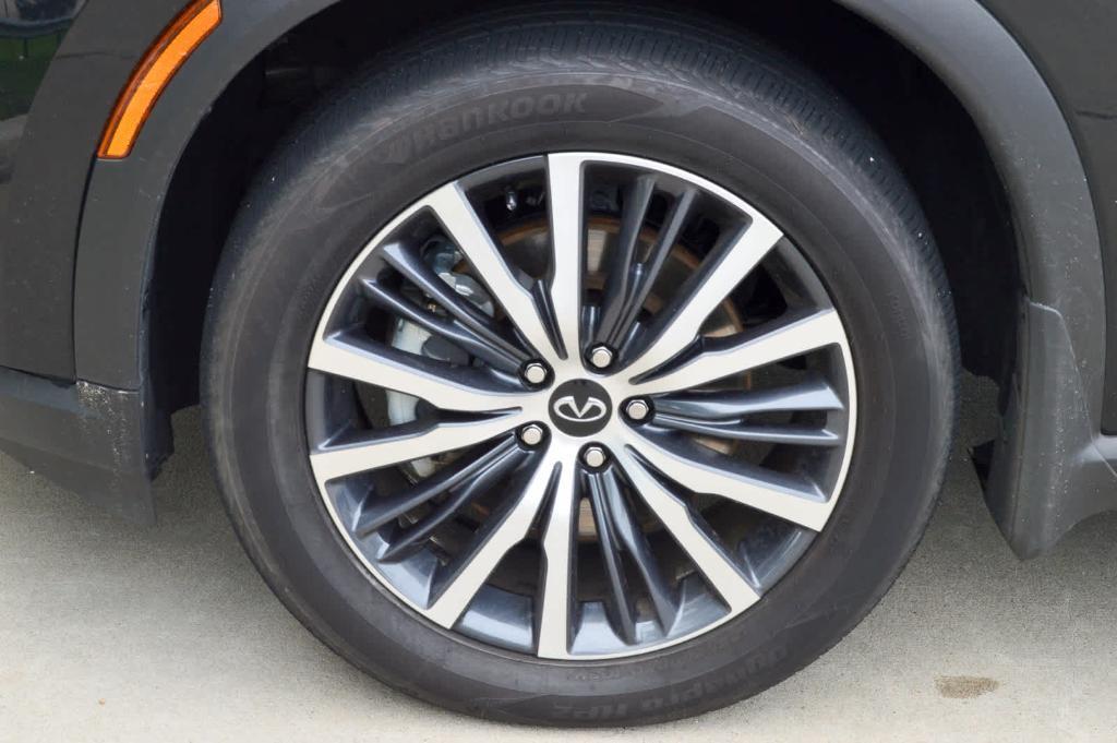 used 2024 INFINITI QX60 car, priced at $55,999
