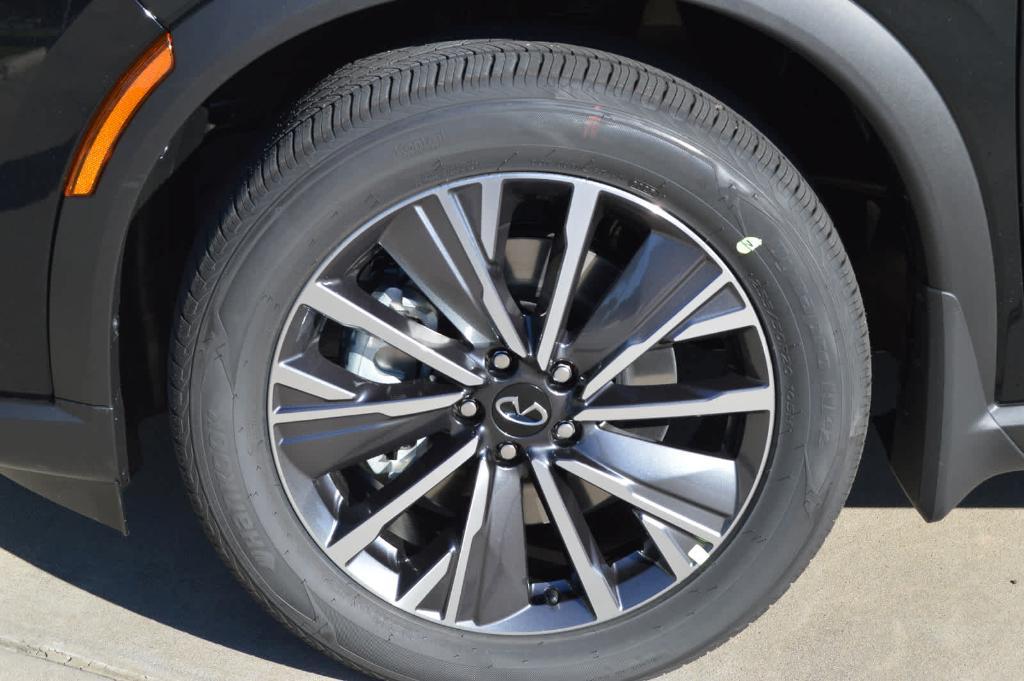 new 2026 INFINITI QX60 car, priced at $61,690