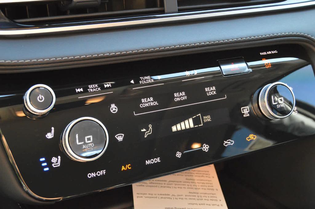 new 2026 INFINITI QX60 car, priced at $61,690