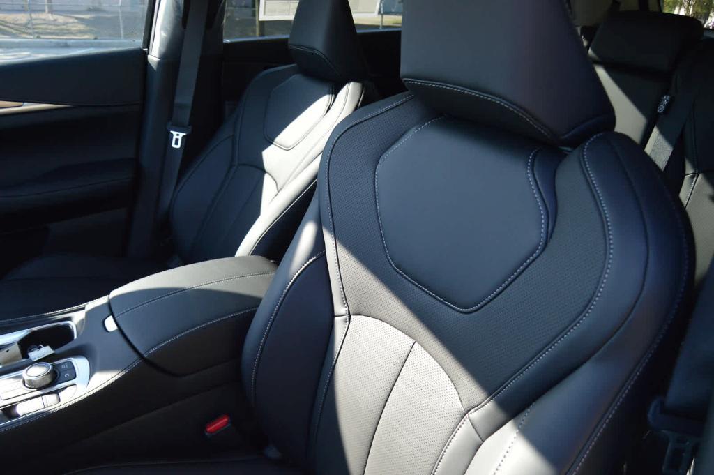 new 2026 INFINITI QX60 car, priced at $61,690