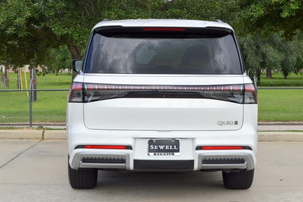 used 2025 INFINITI QX80 car, priced at $86,999