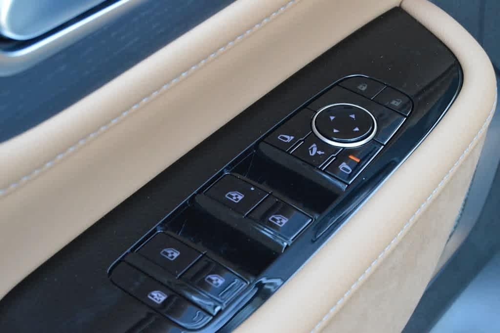 used 2025 INFINITI QX80 car, priced at $86,999