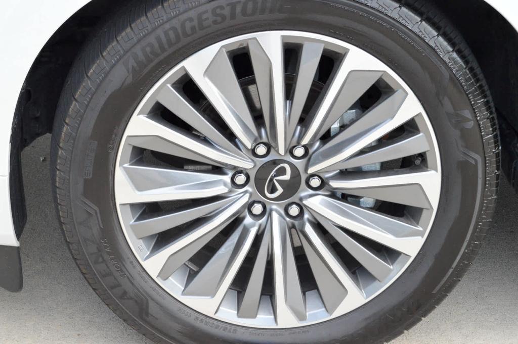 used 2025 INFINITI QX80 car, priced at $86,999