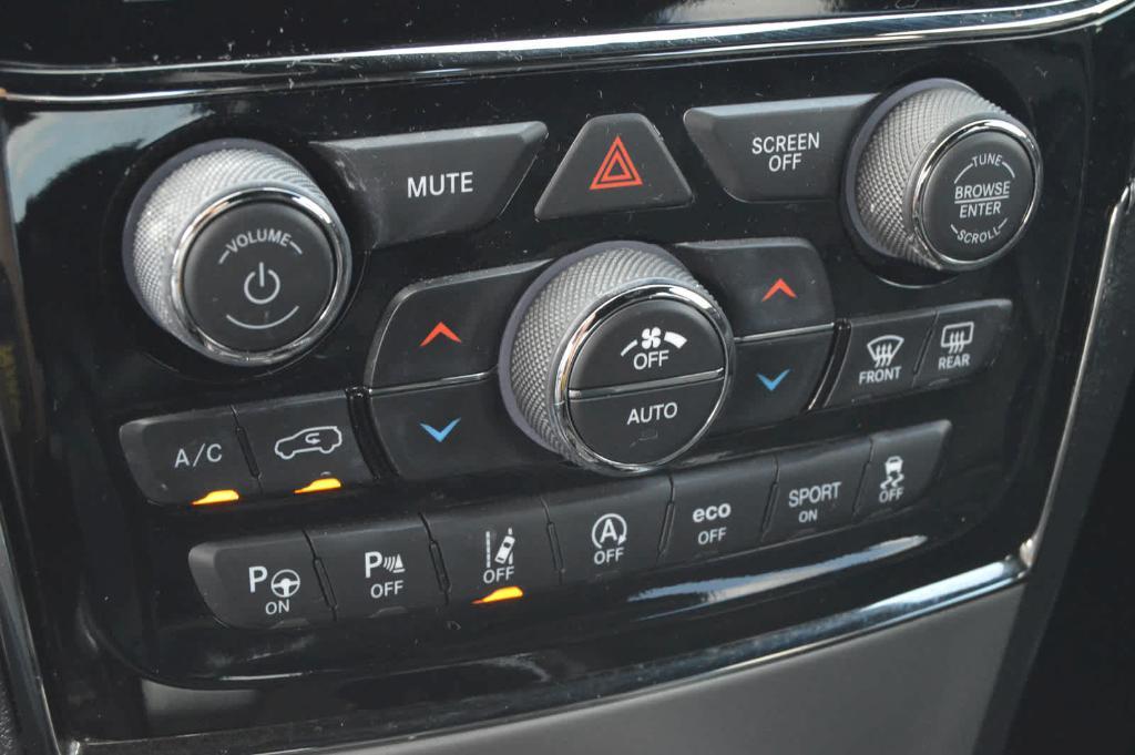 used 2020 Jeep Grand Cherokee car, priced at $24,991