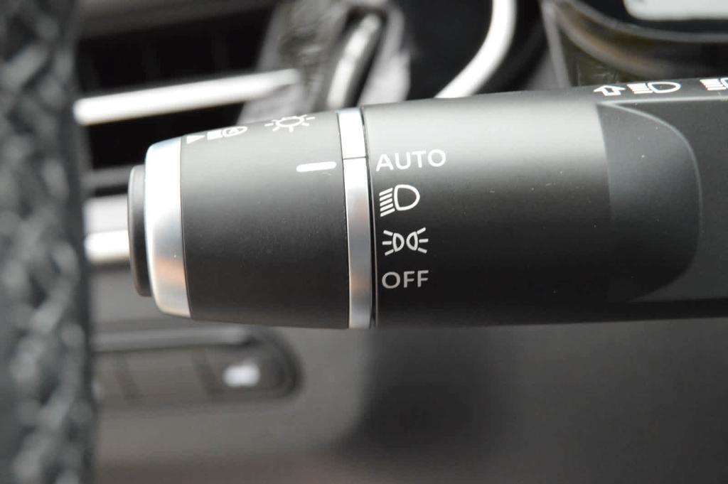 used 2025 INFINITI QX60 car, priced at $56,899