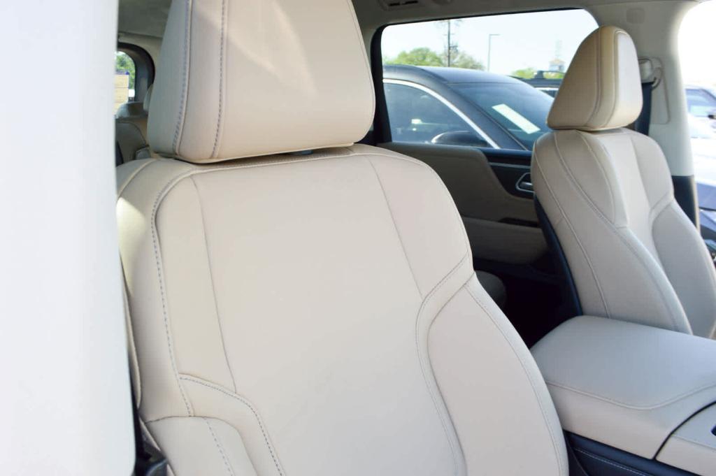 new 2025 INFINITI QX80 car, priced at $85,140