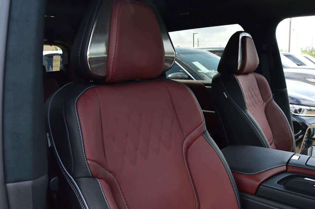 new 2025 INFINITI QX80 car, priced at $112,795