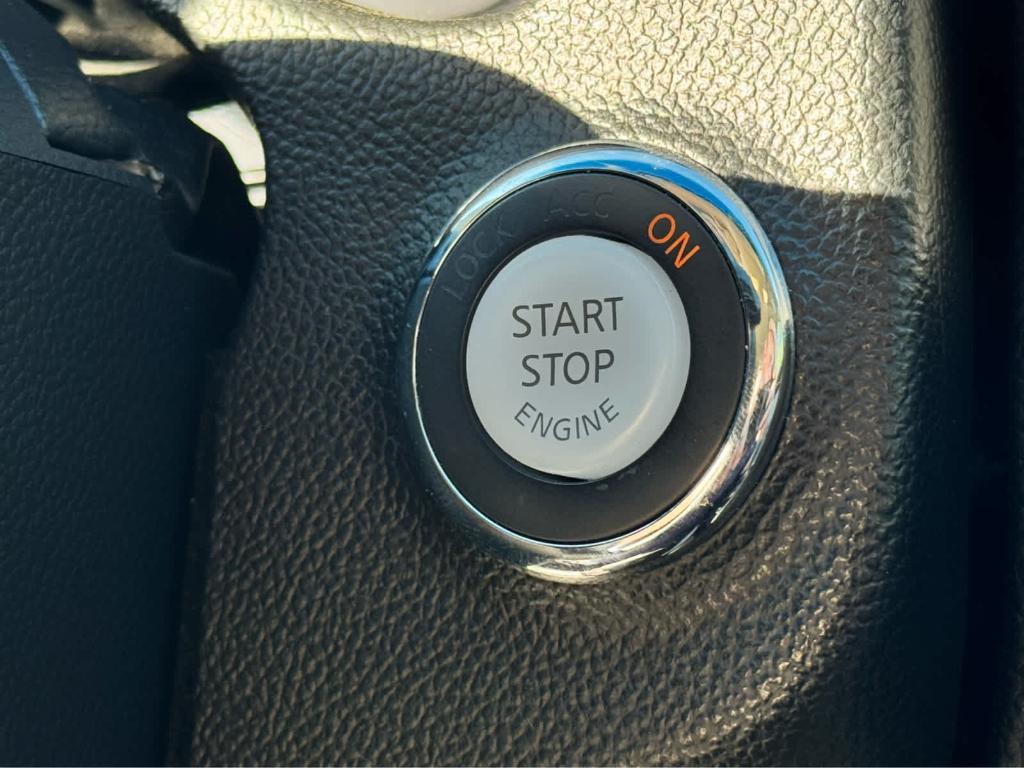 used 2014 INFINITI Q60 car, priced at $21,999