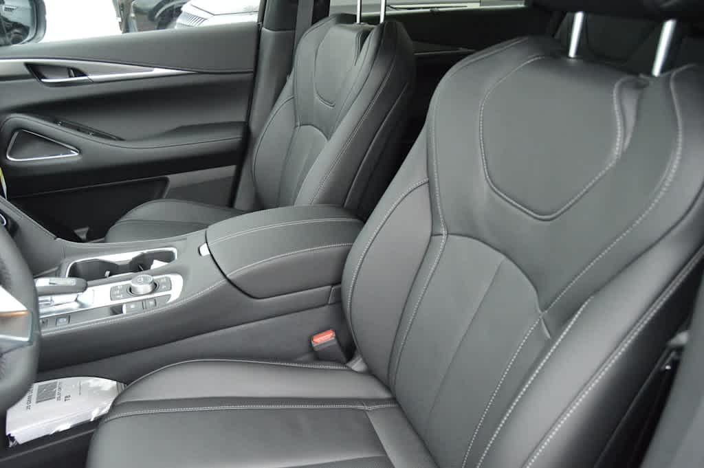 new 2025 INFINITI QX60 car, priced at $60,980
